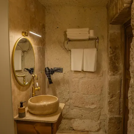 Cappa Hisar Cave House *